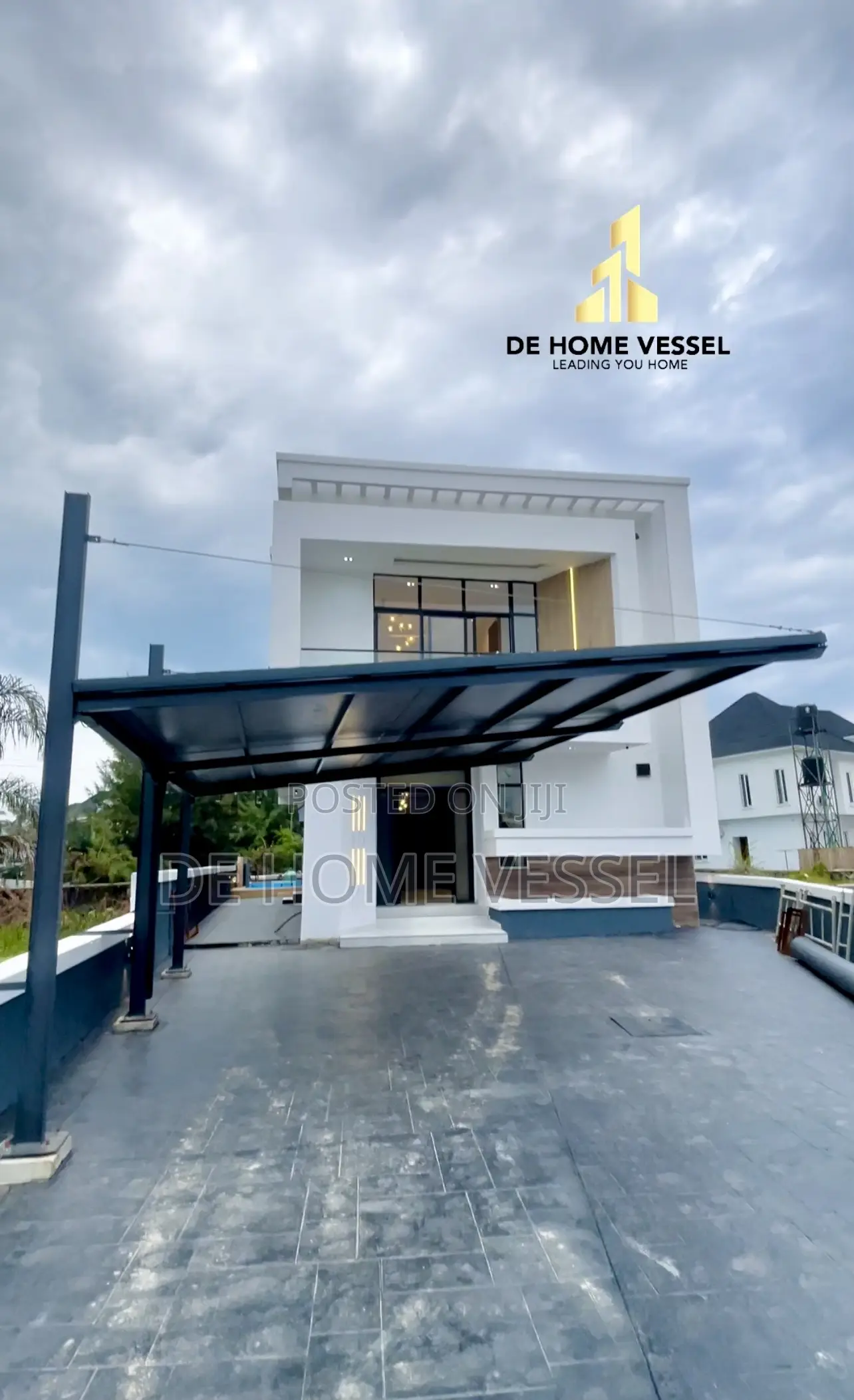 5bdrm Duplex in Ikota for sale in Ikota