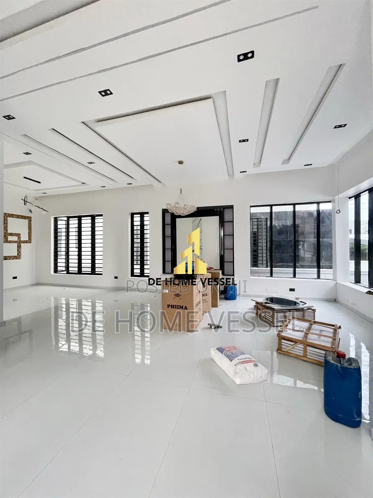 5bdrm Duplex in Ikota for sale in Ikota