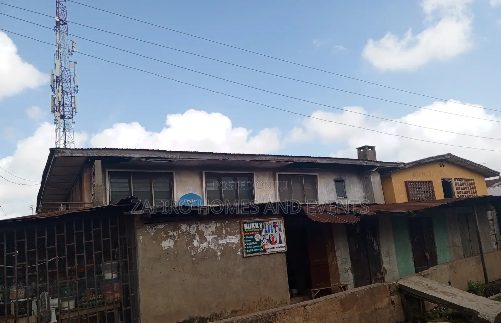 20bdrm House in Oke Ado for sale in Oke Ado