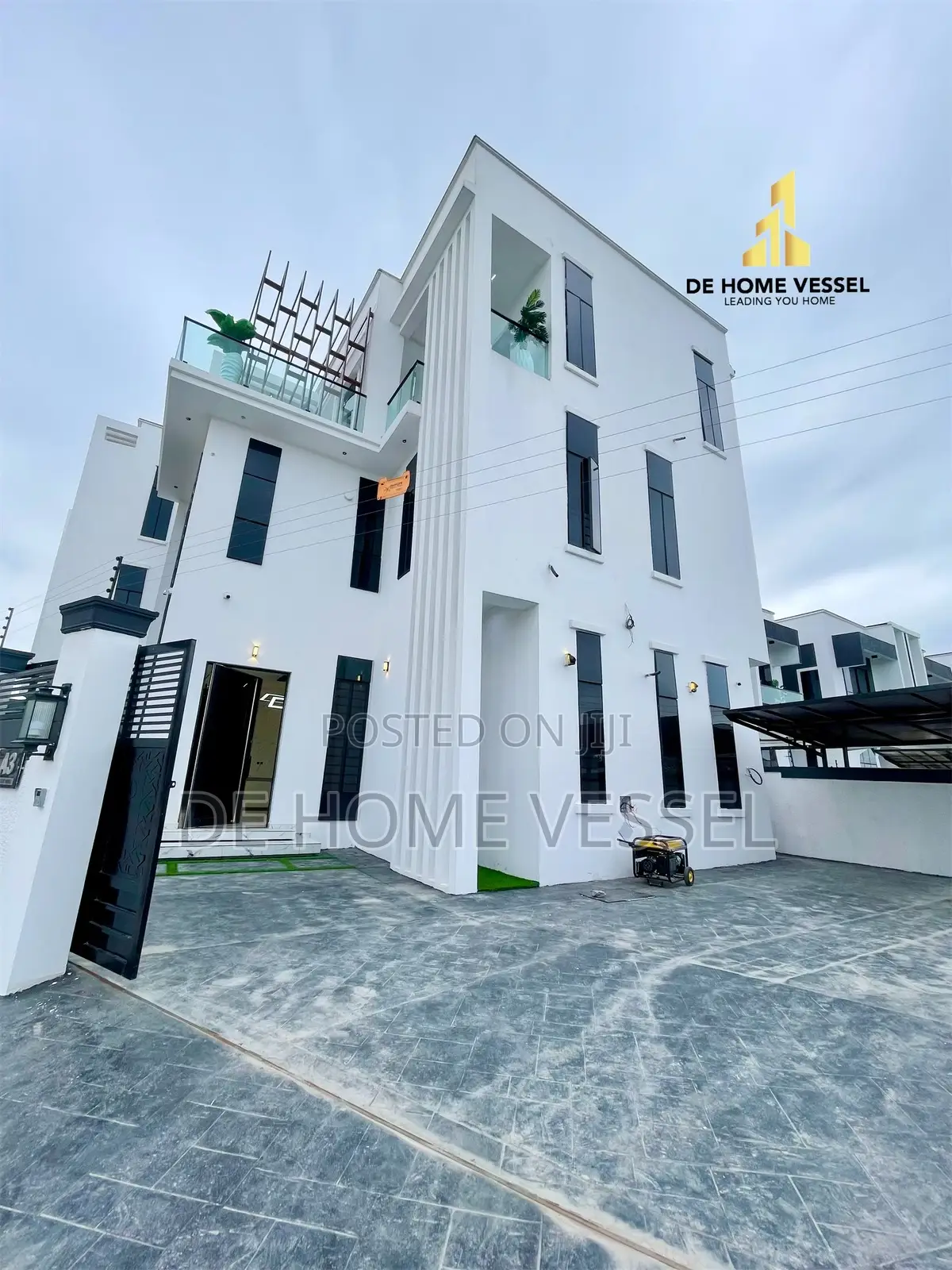 5bdrm Duplex in Lekki for sale in Lekki