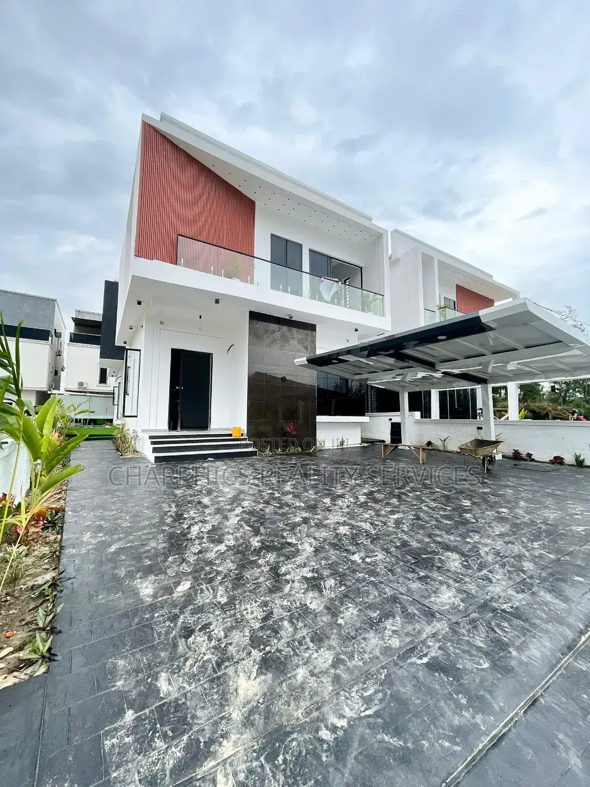 5bdrm Duplex in Lekki for sale in Lekki