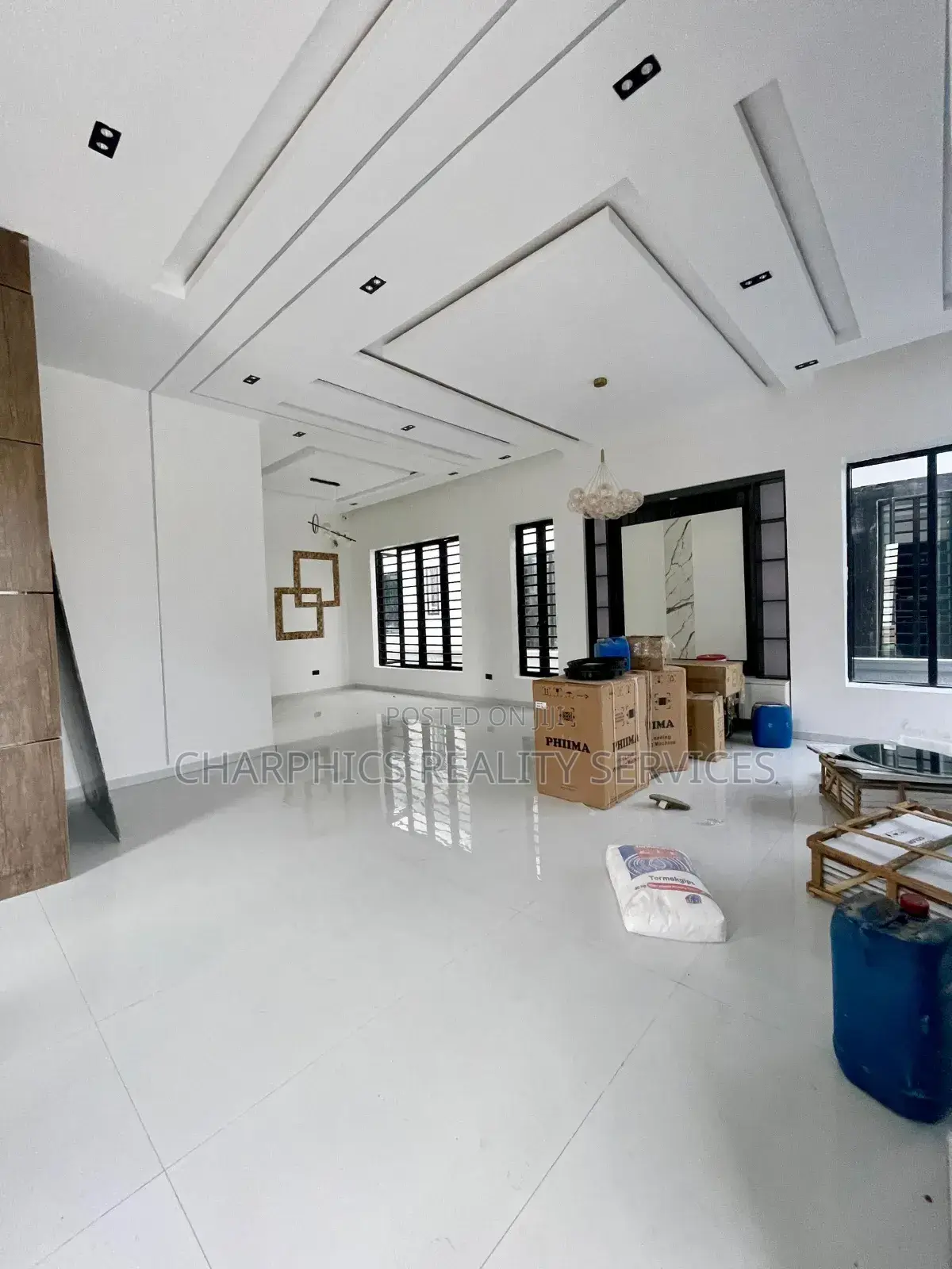5bdrm Duplex in Lekki for sale in Lekki