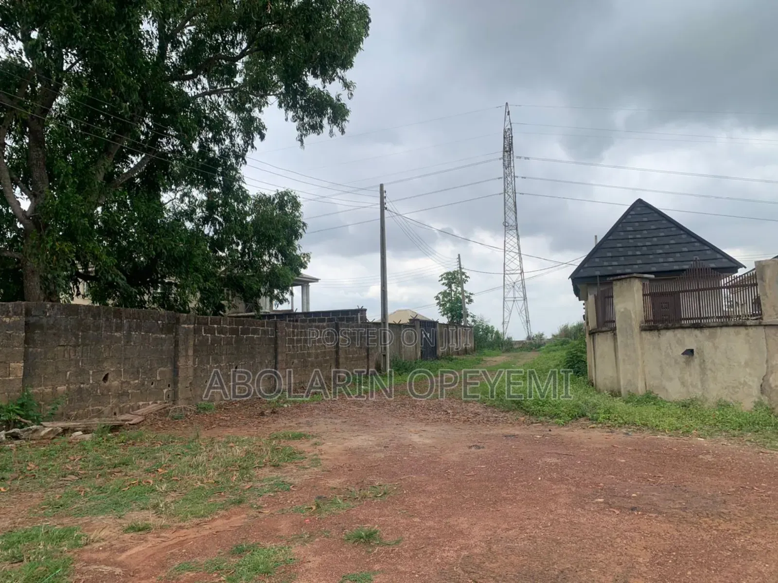 1000sqm Government Layout of Land at Obasanjo Hilltop G.R.A in Abeokuta South