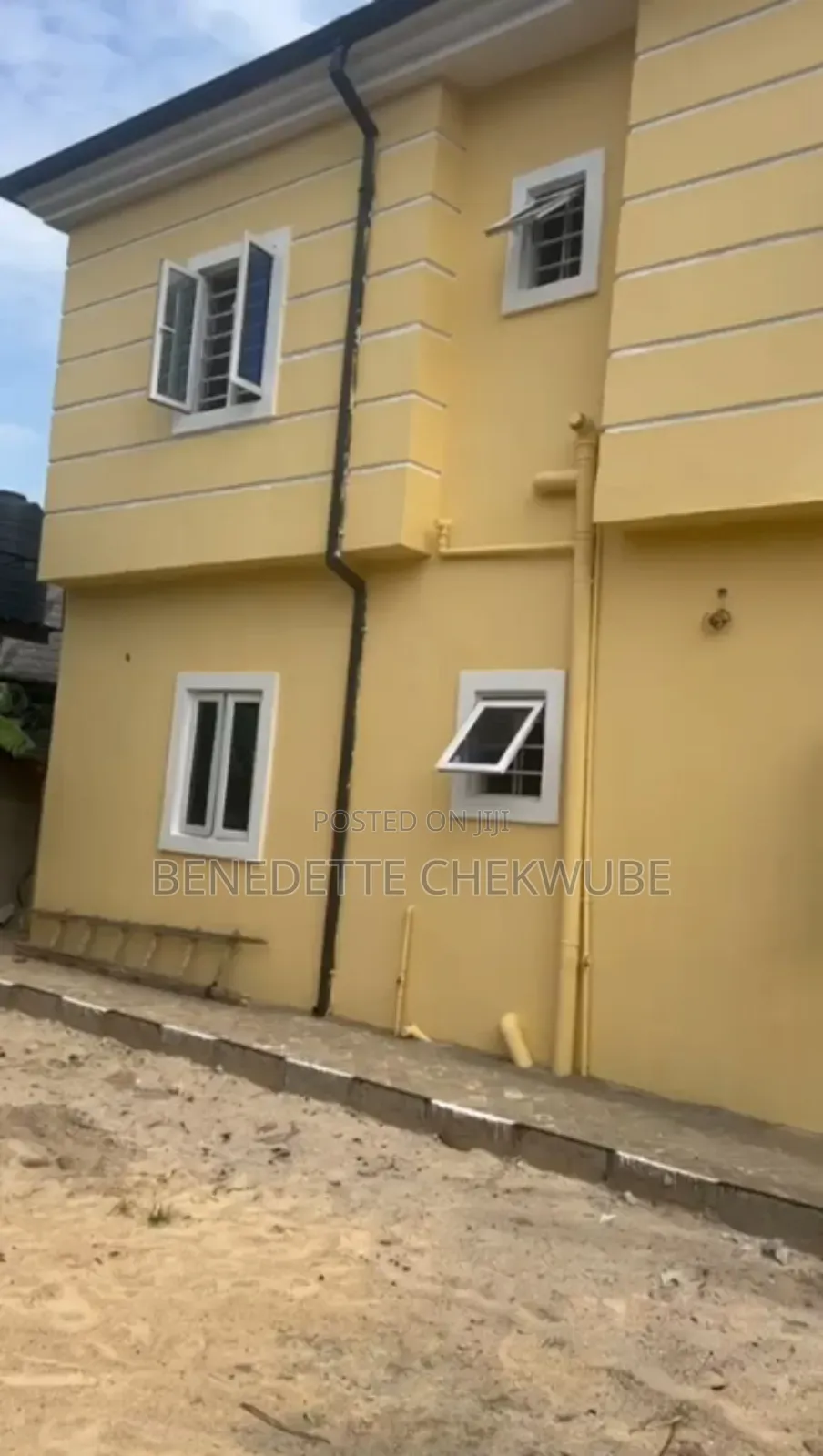 2bdrm Block of Flats in Rumuoparali for sale in Rumuoparali