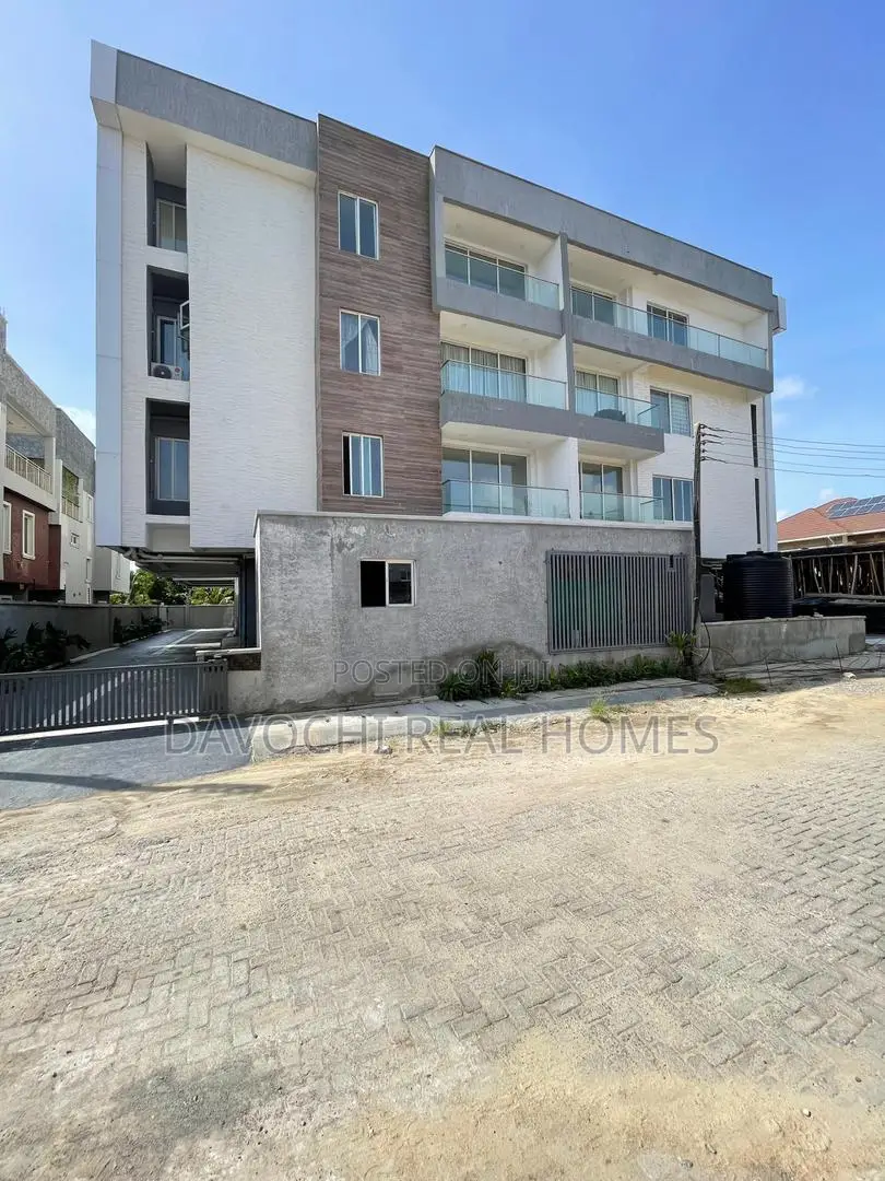 2bdrm Apartment in Off Lekki-Epe Expressway for sale in Off Lekki-Epe Expressway