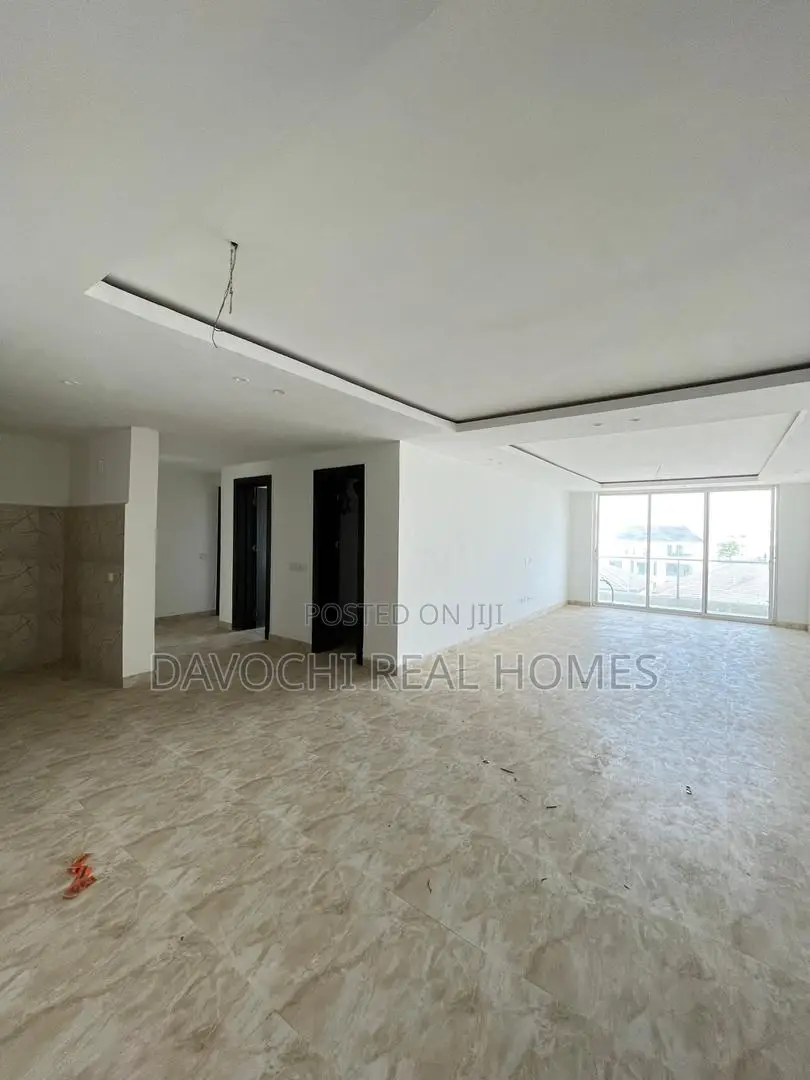 2bdrm Apartment in Off Lekki-Epe Expressway for sale in Off Lekki-Epe Expressway