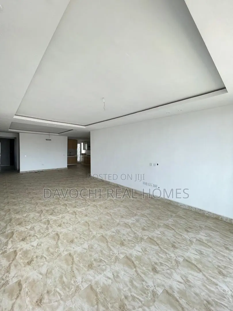 2bdrm Apartment in Off Lekki-Epe Expressway for sale in Off Lekki-Epe Expressway