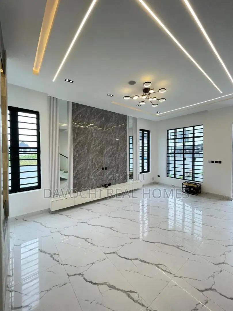 4bdrm Duplex in Lekki Phase 2 for sale in Lekki Phase 2