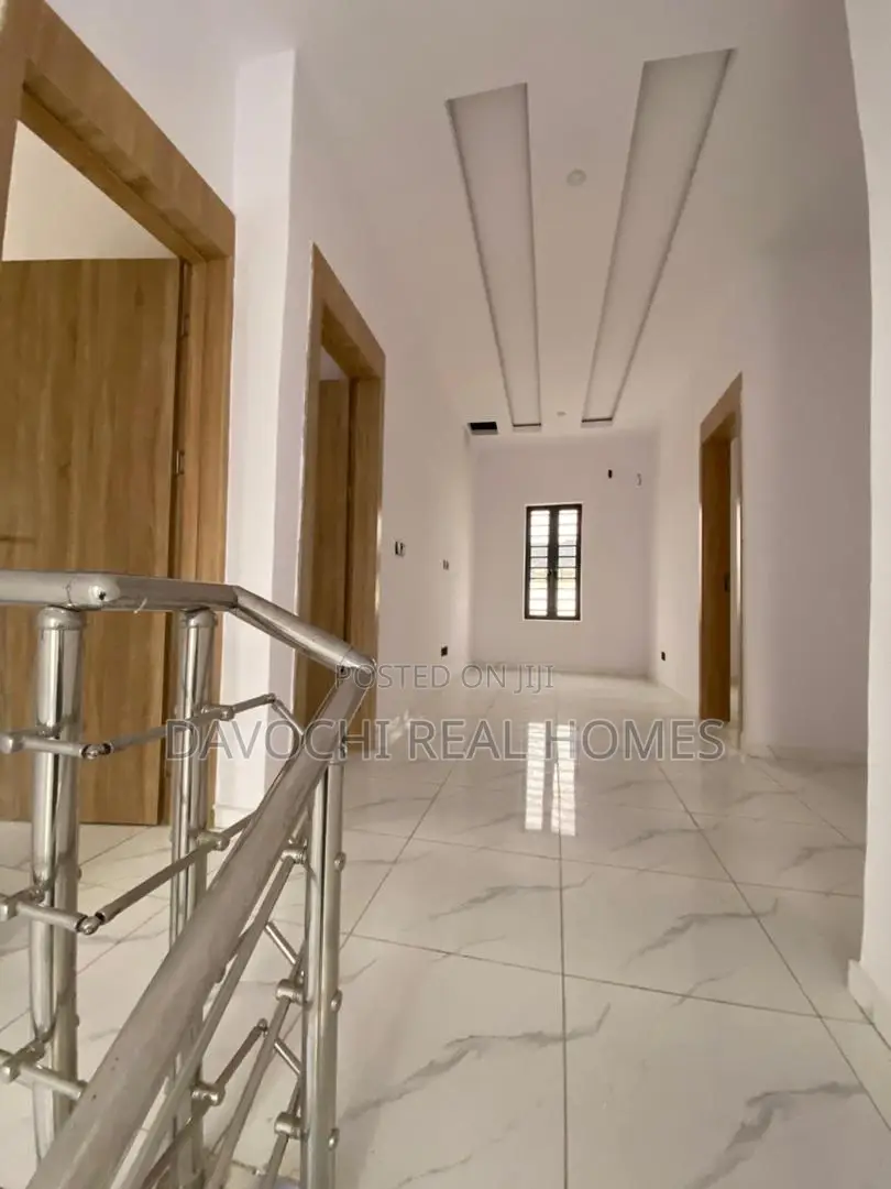 5bdrm Duplex in Off Lekki-Epe Expressway for sale in Off Lekki-Epe Expressway