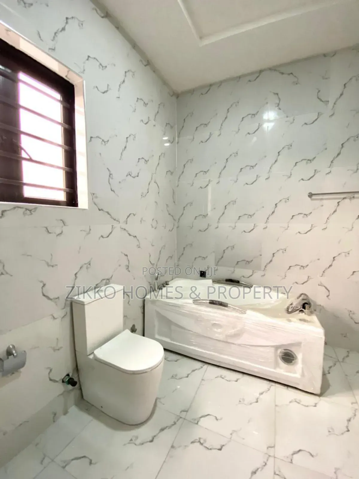 4bdrm Duplex in Ikota Villa for sale in Ikota