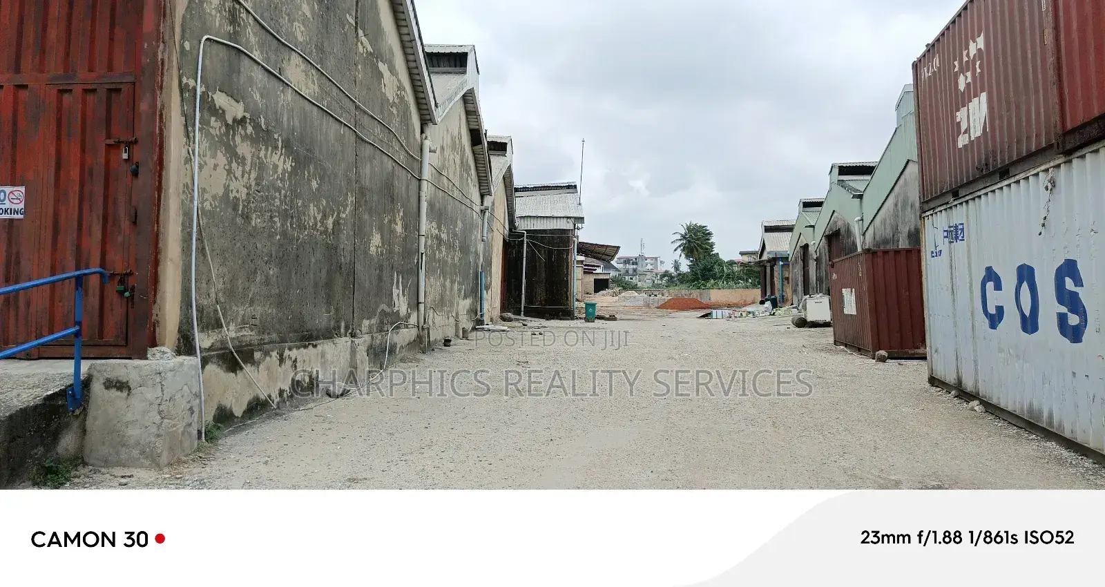 Three Units of Warehouse (30,000sqft)Off Eric Moore Surulere in Eric Moore