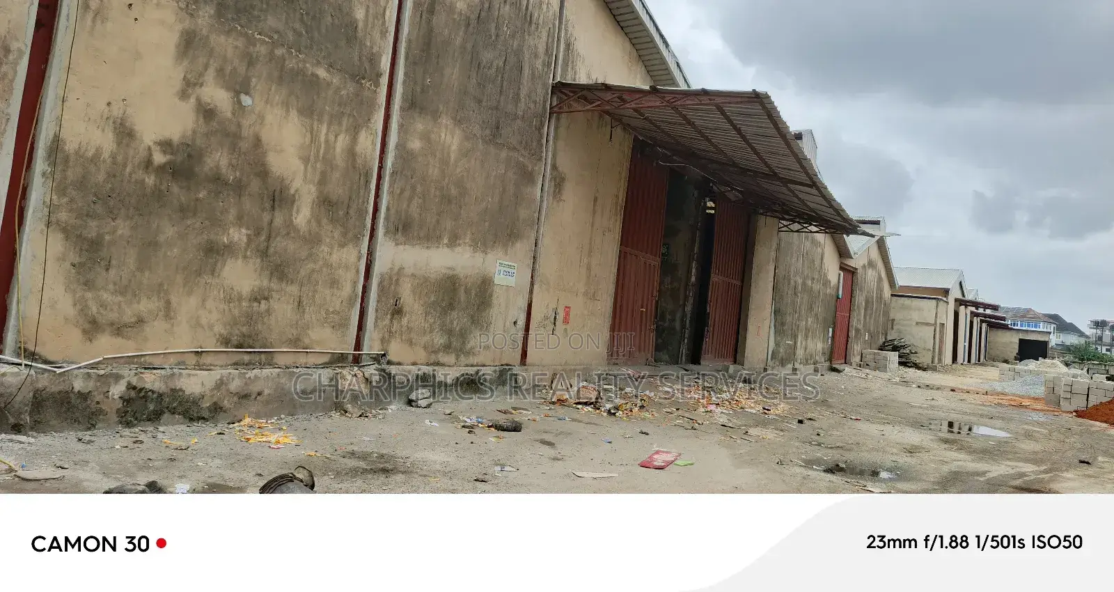 Three Units of Warehouse (30,000sqft)Off Eric Moore Surulere in Eric Moore
