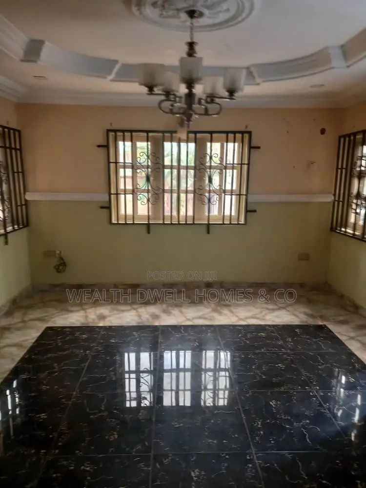 3bdrm Bungalow in Alagbaka, Akure for sale in Akure