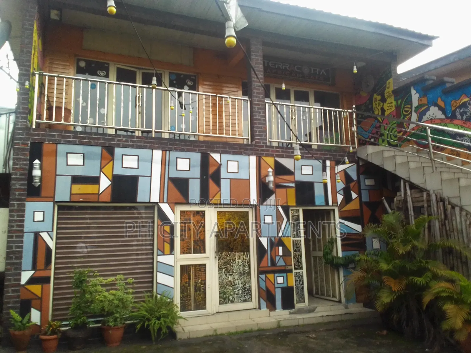 Commercial Duplex in GRA Phase 2 / Port-Harcourt