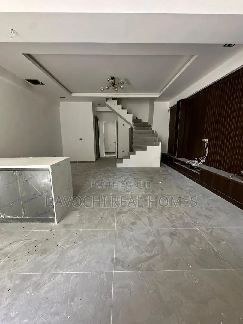 2bdrm Duplex in Old Ikoyi for sale in Old Ikoyi
