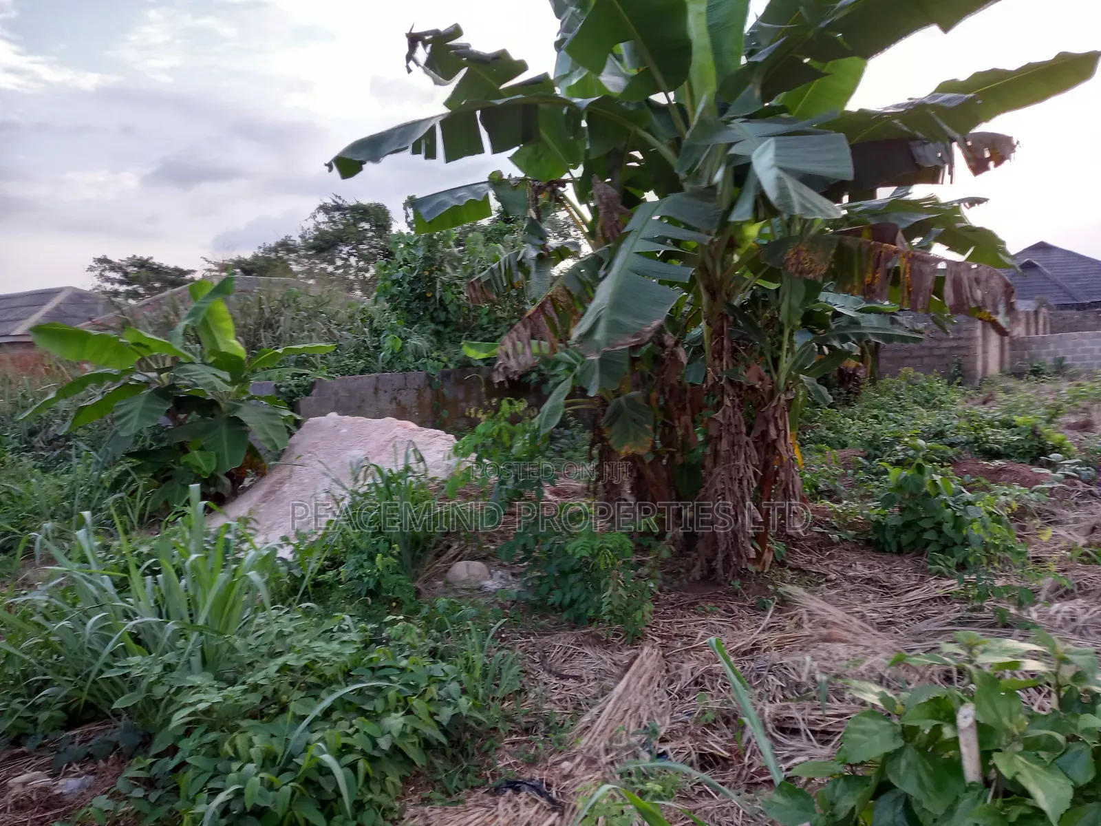 A Plot of Land Measuring 600sqm2 in Duke Estate in Obafemi-Owode