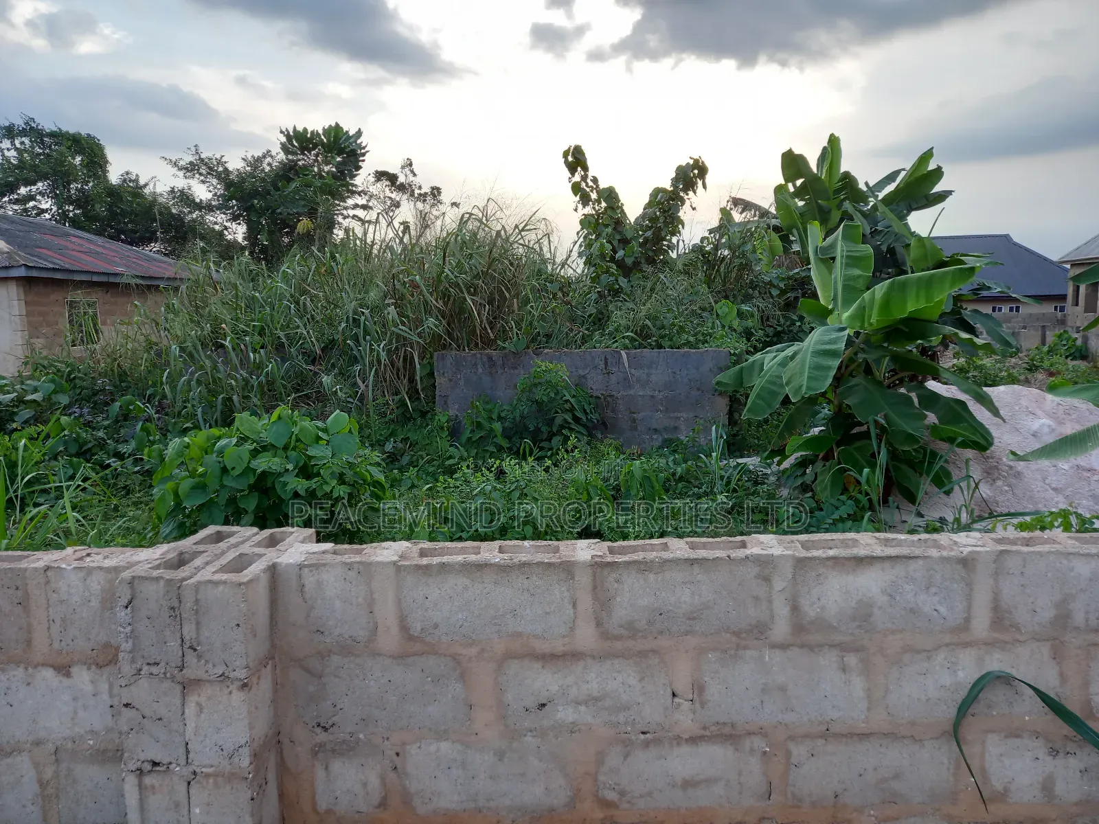 A Plot of Land Measuring 600sqm2 in Duke Estate in Obafemi-Owode