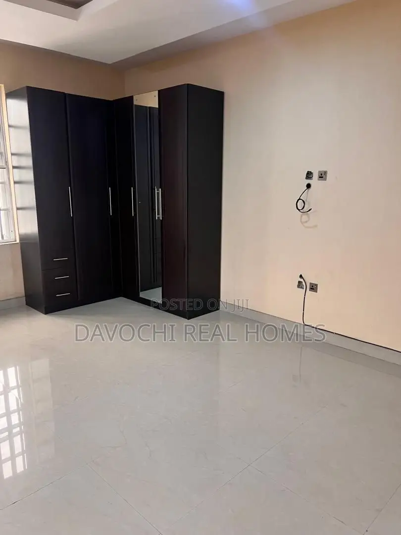 3bdrm Apartment in Lekki Phase 1 for rent in Lekki Phase 1