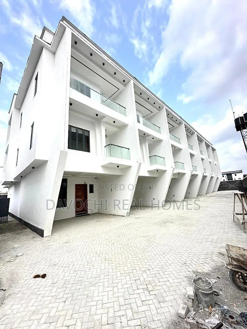 5bdrm Duplex in Ikate for rent in Ikate