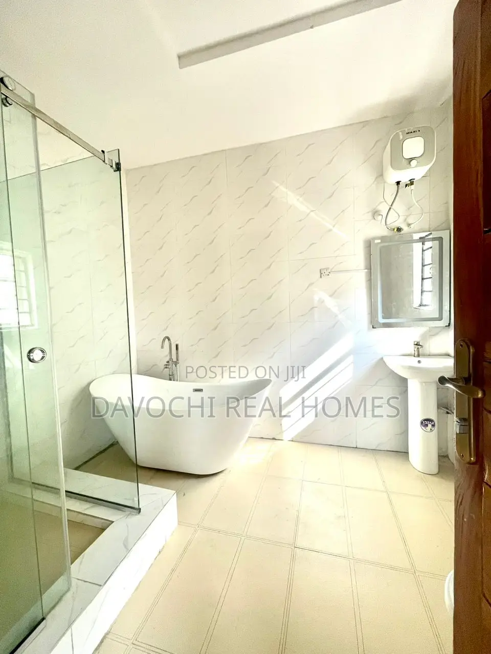 5bdrm Duplex in Ikota for rent in Ikota