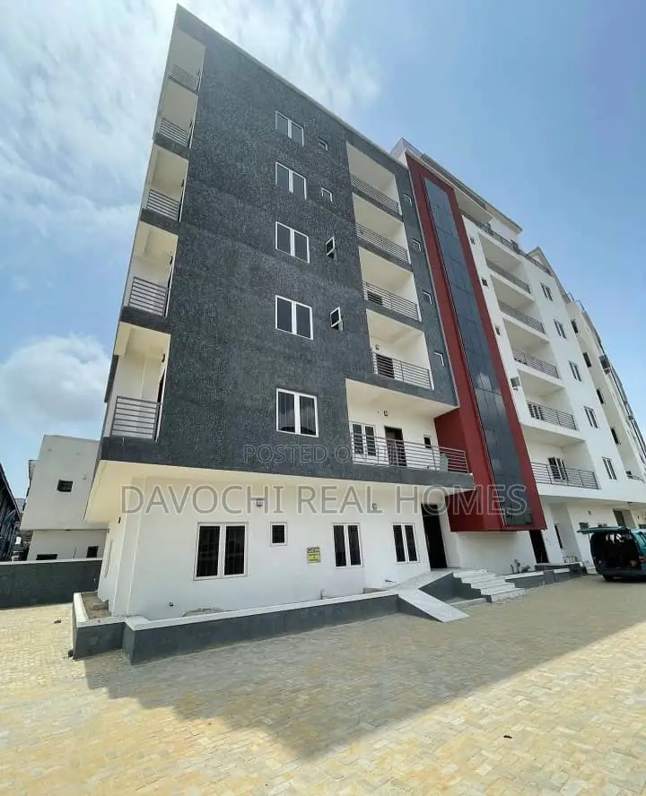 Furnished 3bdrm Apartment in Osapa london for sale in Osapa london