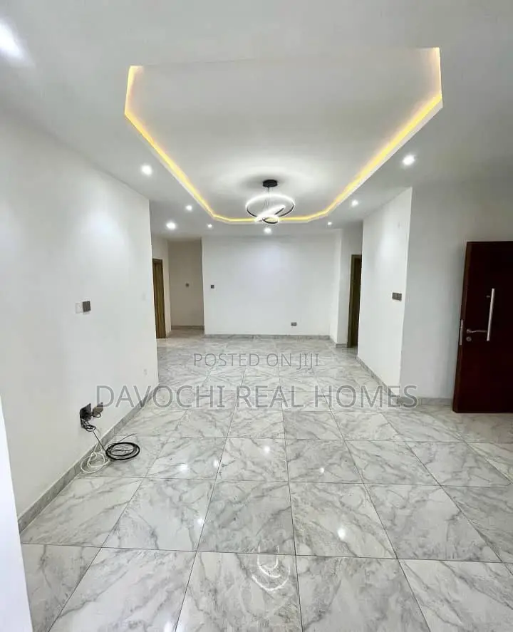 Furnished 3bdrm Apartment in Osapa london for sale in Osapa london