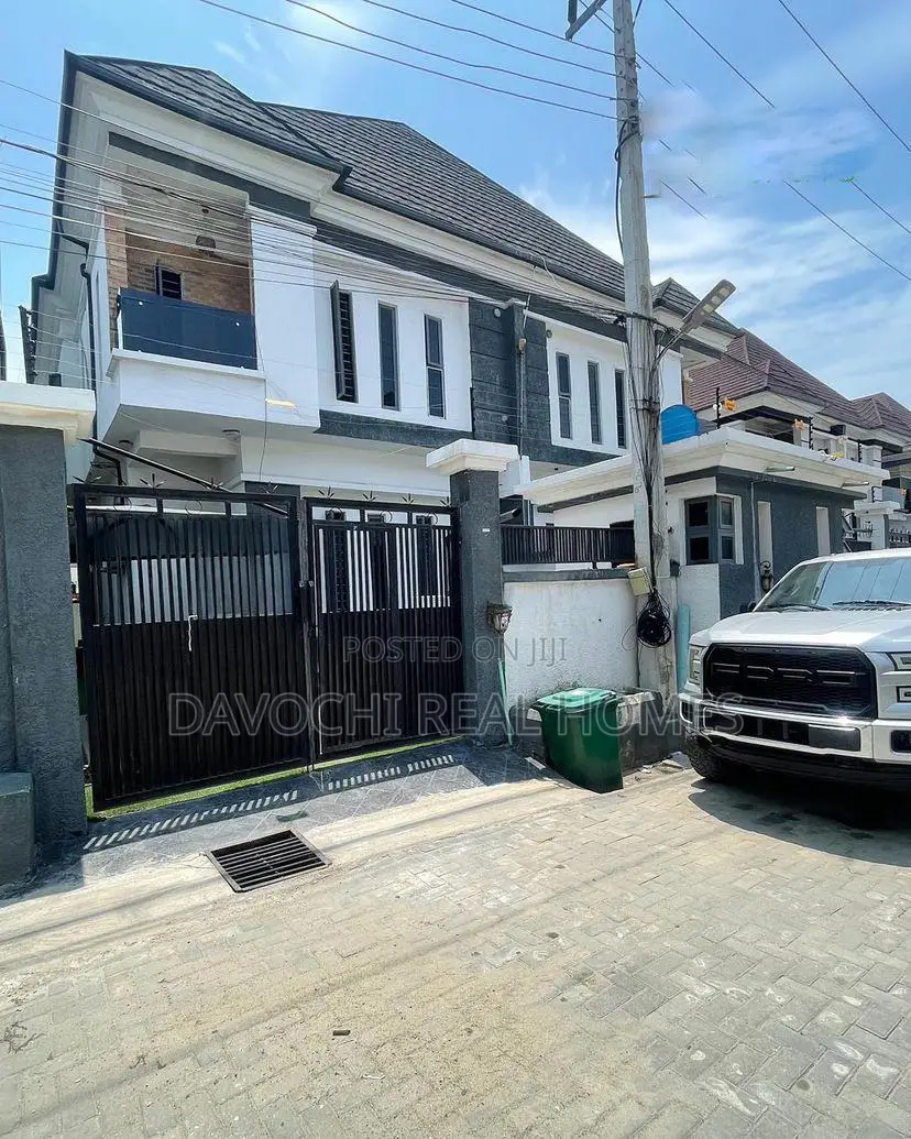 Furnished 4bdrm Duplex in Chevron for rent in Chevron