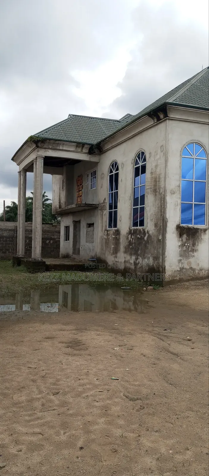 11bdrm Duplex in Rumuesara Eneka , for sale in Eneka
