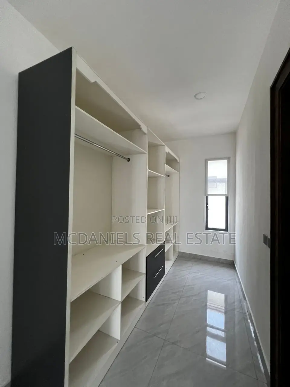 4bdrm Duplex in Lekki Phase 1 for rent in Lekki Phase 1
