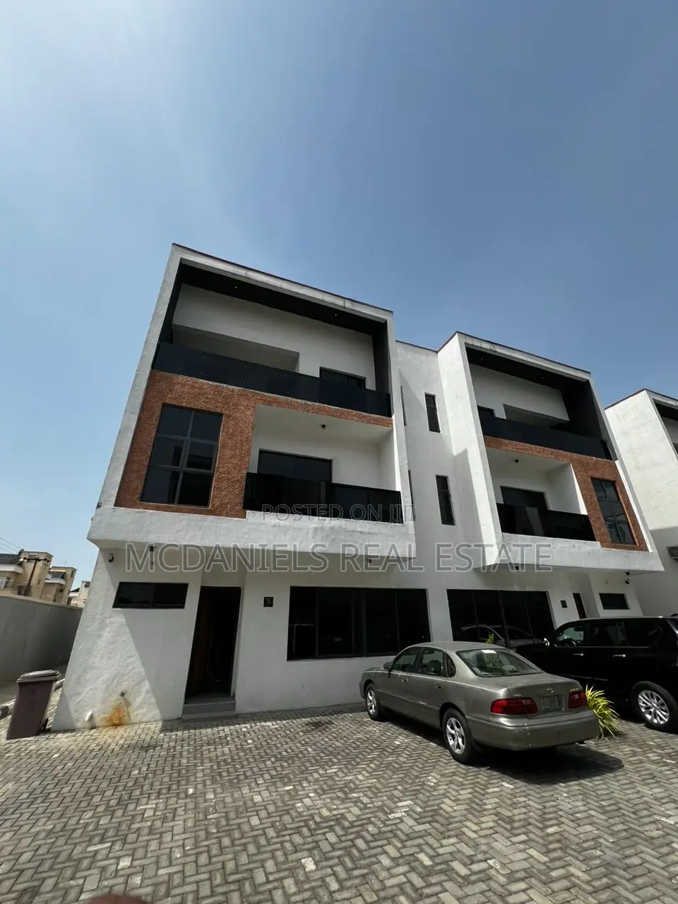 4bdrm Duplex in Lekki Phase 1 for rent in Lekki Phase 1