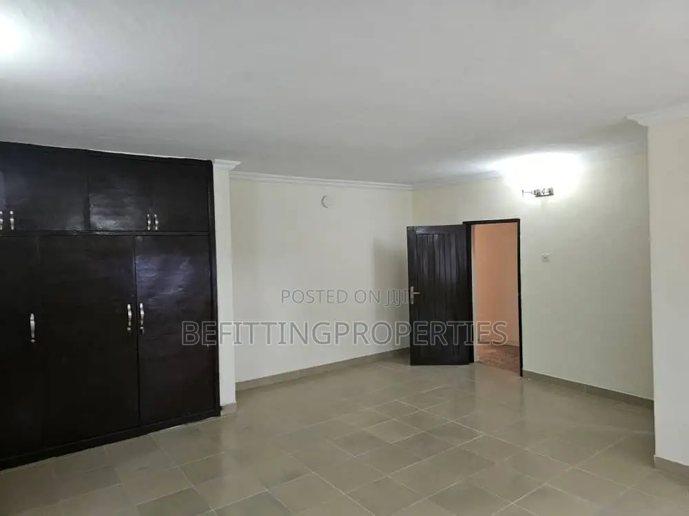 3bdrm Block of Flats in Ikeja for rent in Ikeja