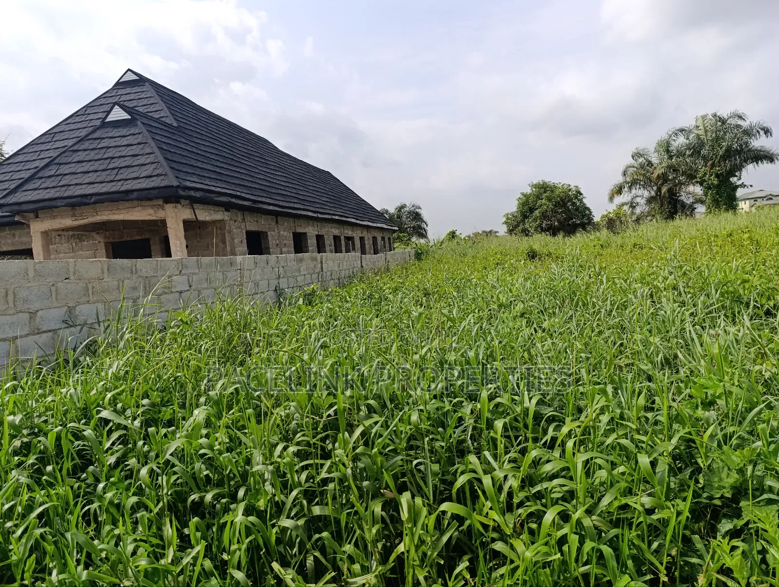 Half Plot of Land to Be Cut Out in Ipaja / Ipaja