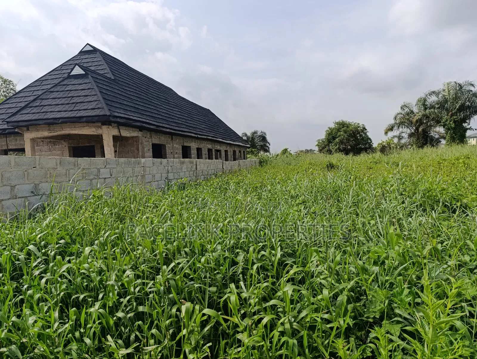 Half Plot of Land to Be Cut Out in Ipaja / Ipaja