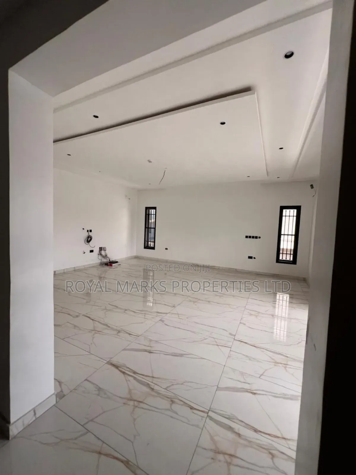 5bdrm Duplex in Guzape District for sale in Guzape District