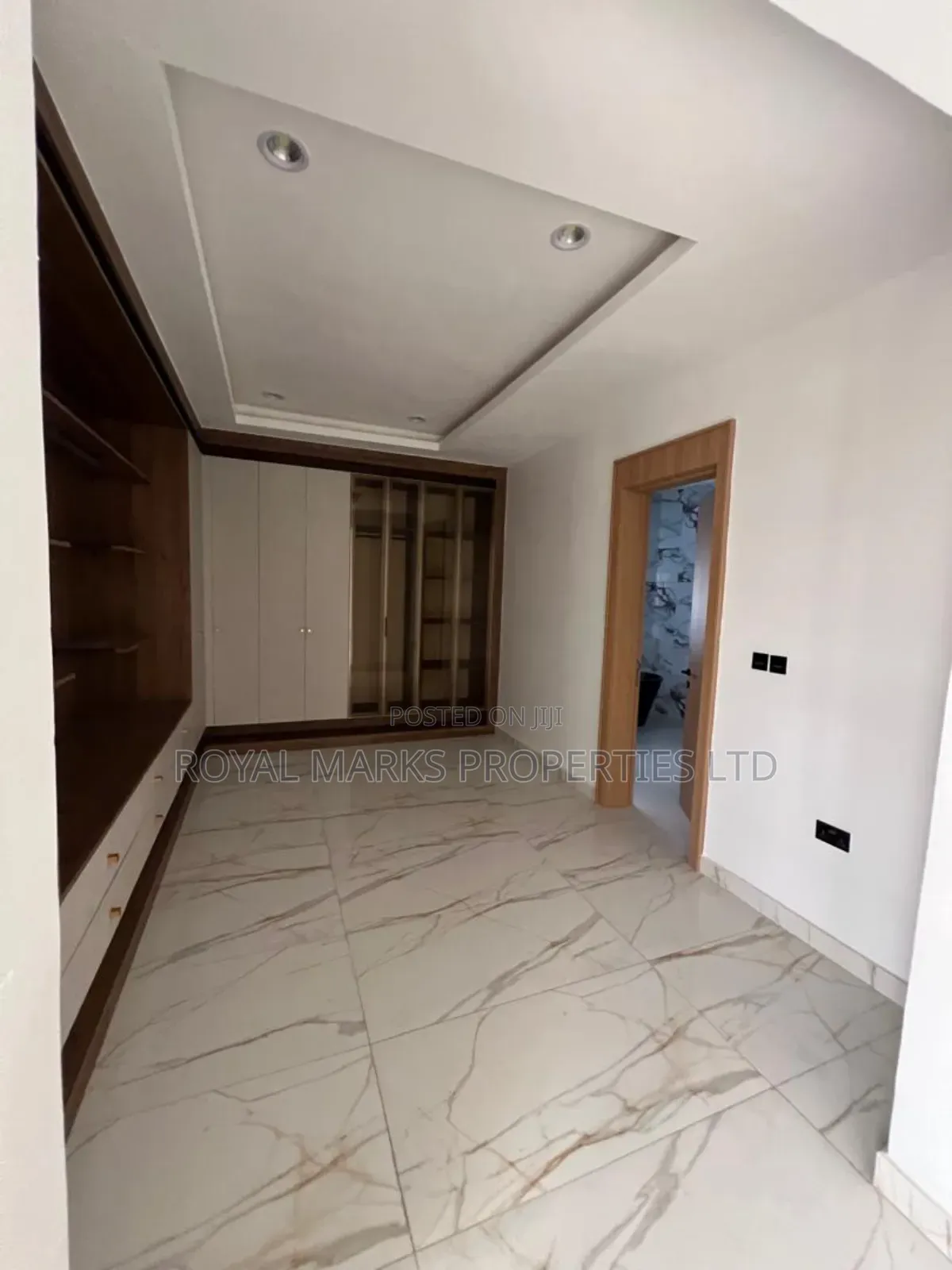 5bdrm Duplex in Guzape District for sale in Guzape District