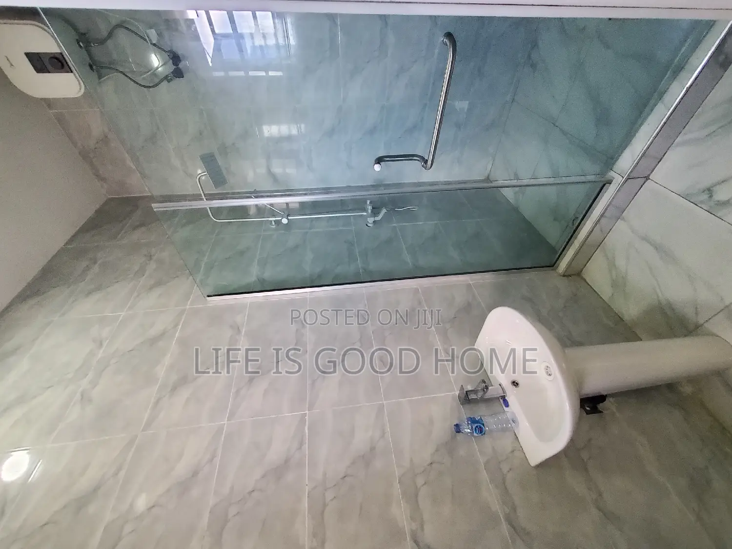 Shortlet Apt in Lekki 2nd Toll Gate in Chevron