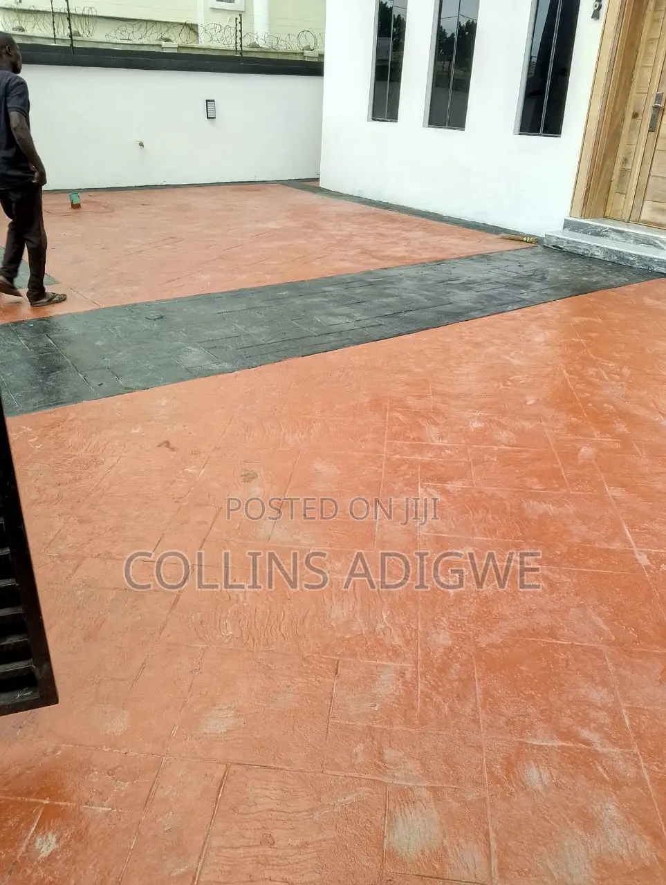 5bdrm Duplex in Thomas Estate Ext for sale in Thomas Estate