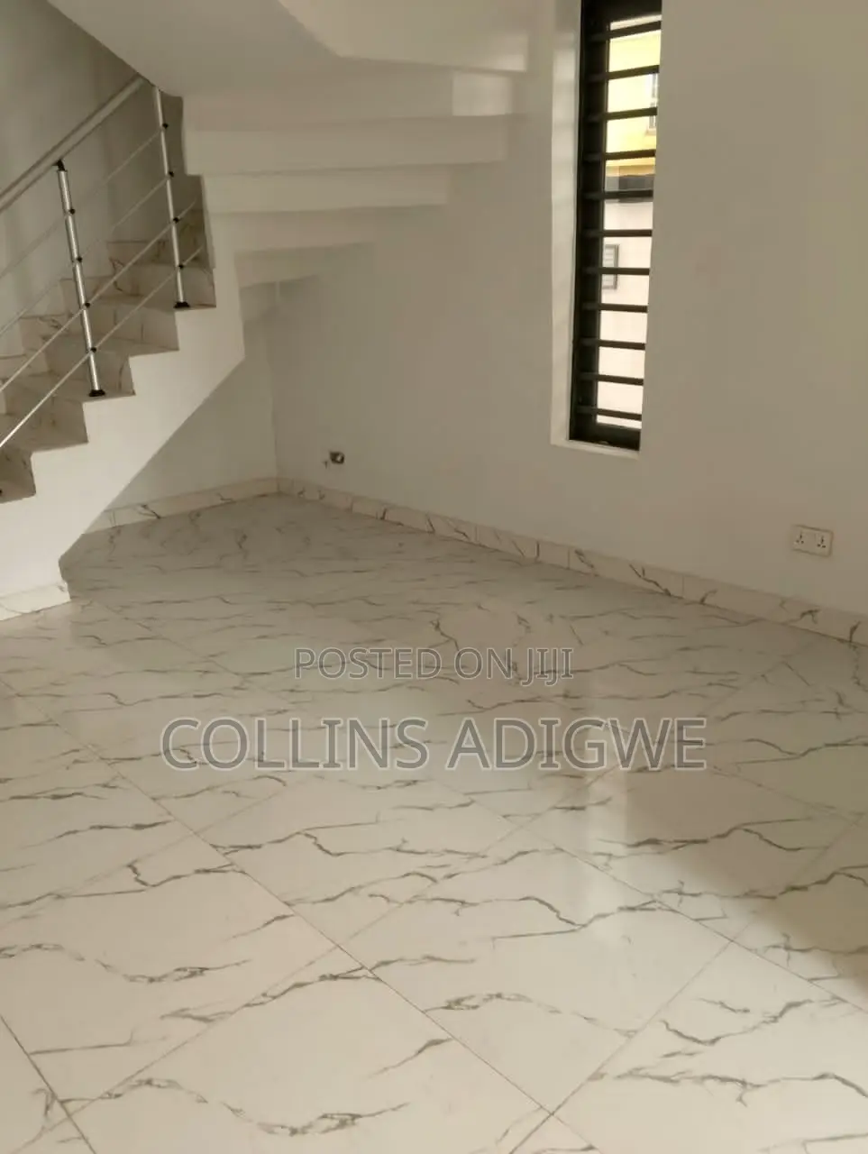 5bdrm Duplex in Thomas Estate Ext for sale in Thomas Estate