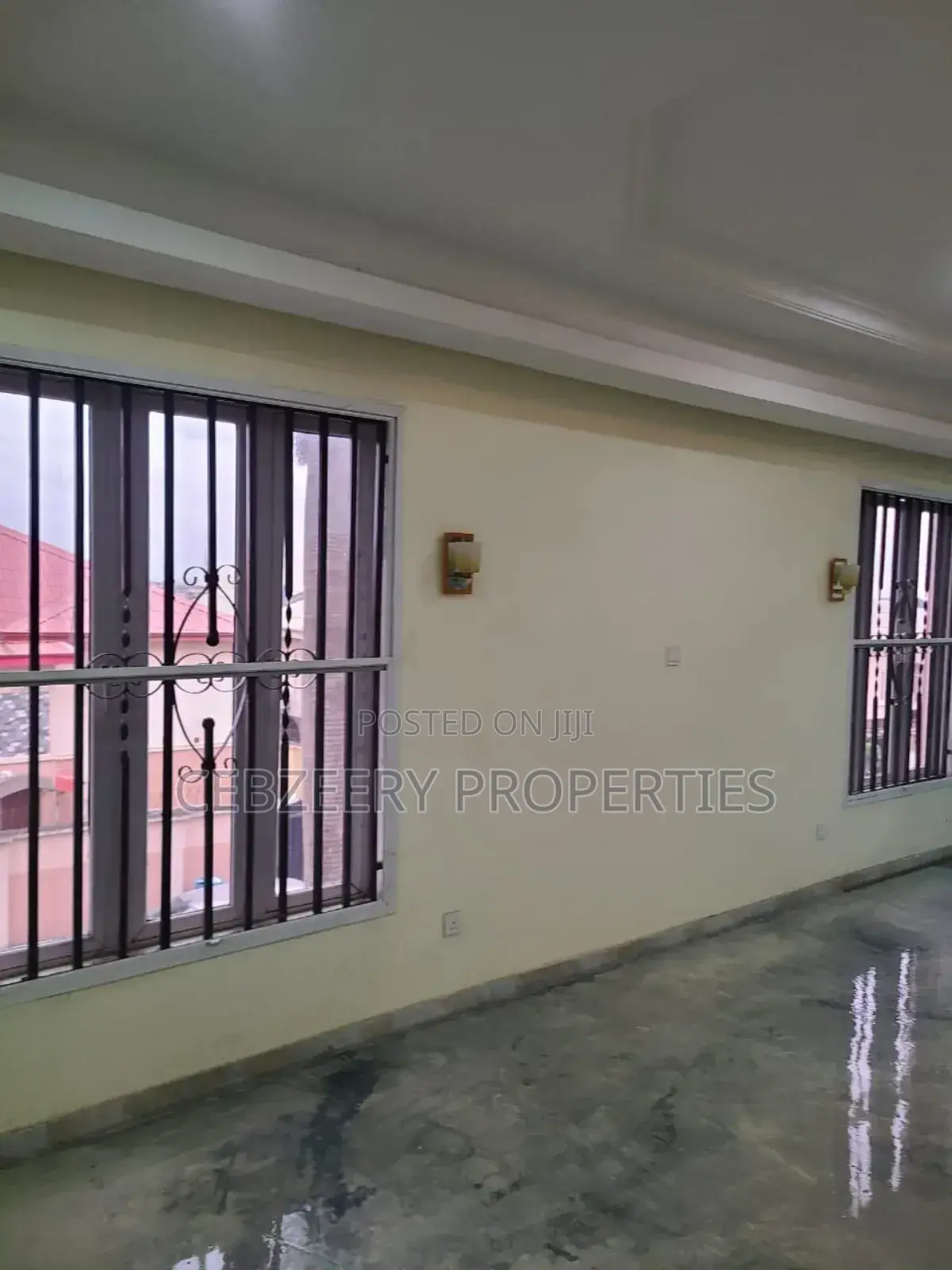 5bdrm Duplex in GRA Phase 2 Shangisha for sale in GRA Phase 2 Shangisha