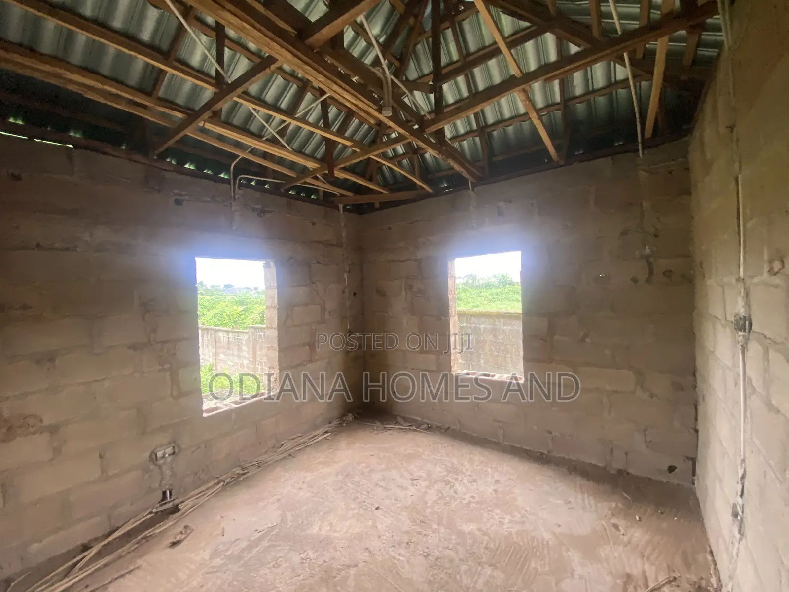 8bdrm Bungalow in Elewuro , Akobo for sale in Akobo
