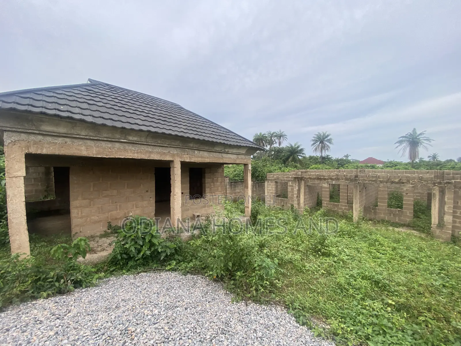 8bdrm Bungalow in Elewuro , Akobo for sale in Akobo