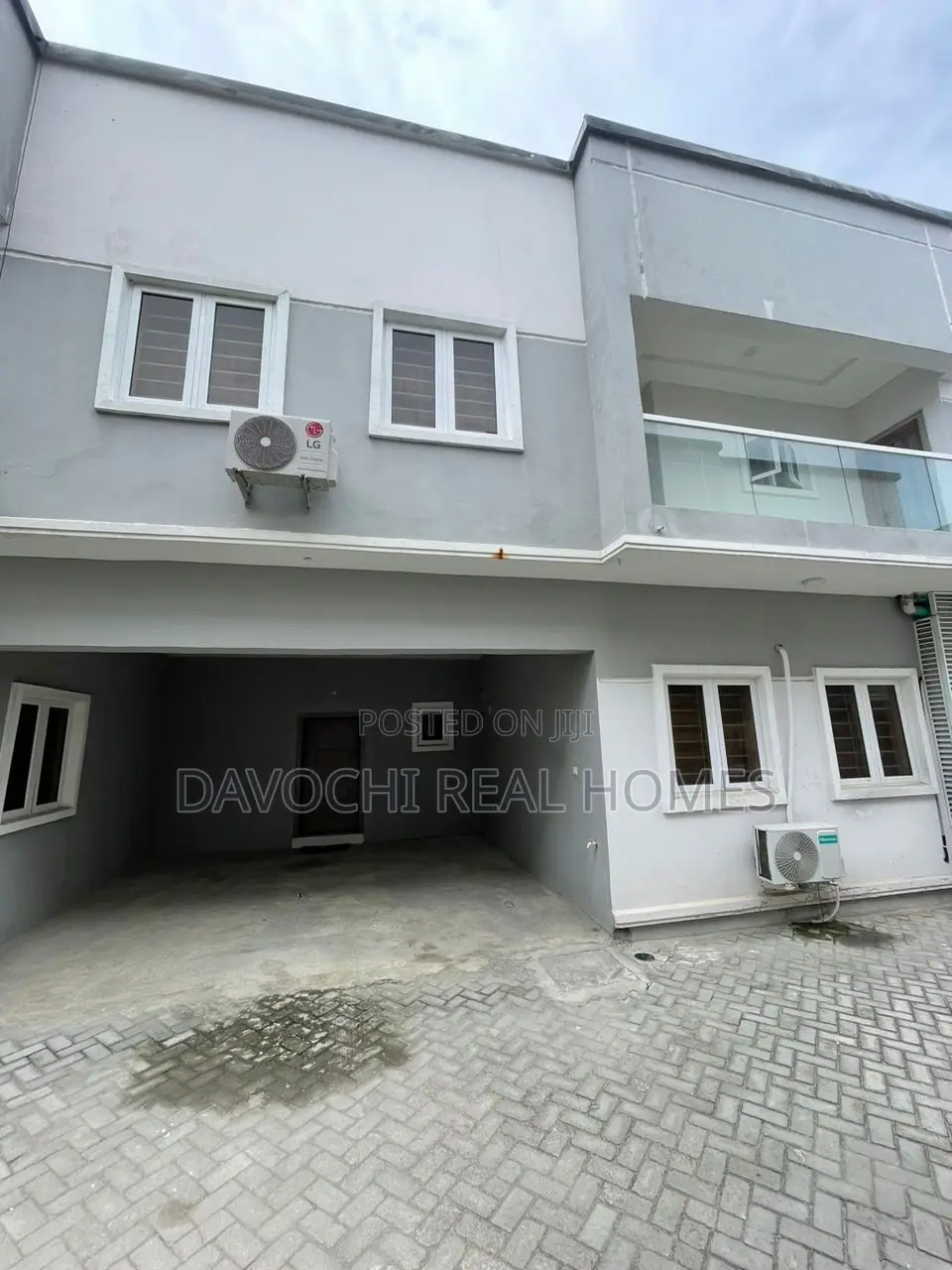 3bdrm Duplex in Lekki Phase 2 for rent in Lekki Phase 2