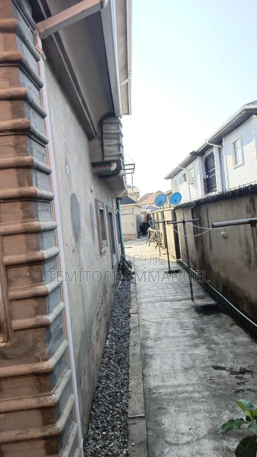 Furnished 9bdrm Duplex in Council By Idimu for sale in Council