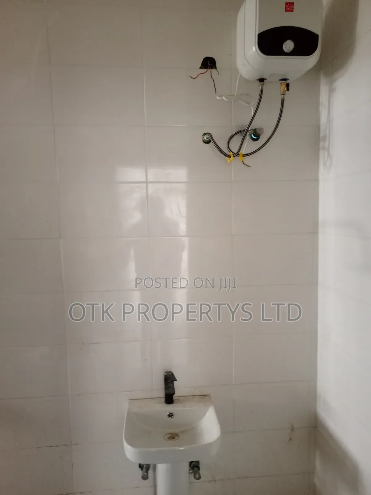 2bdrm Block of Flats in Fo1, Kubwa for rent in Kubwa