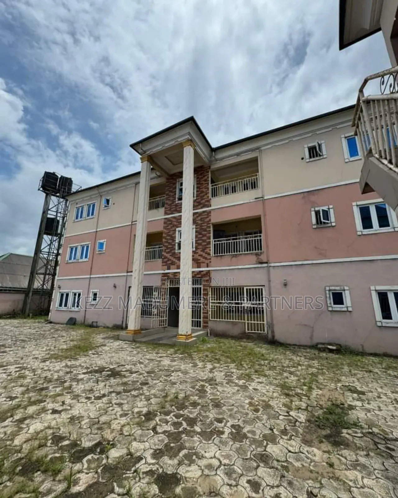 6bdrm Block of Flats in Ozuoba , Port for sale in Port-Harcourt