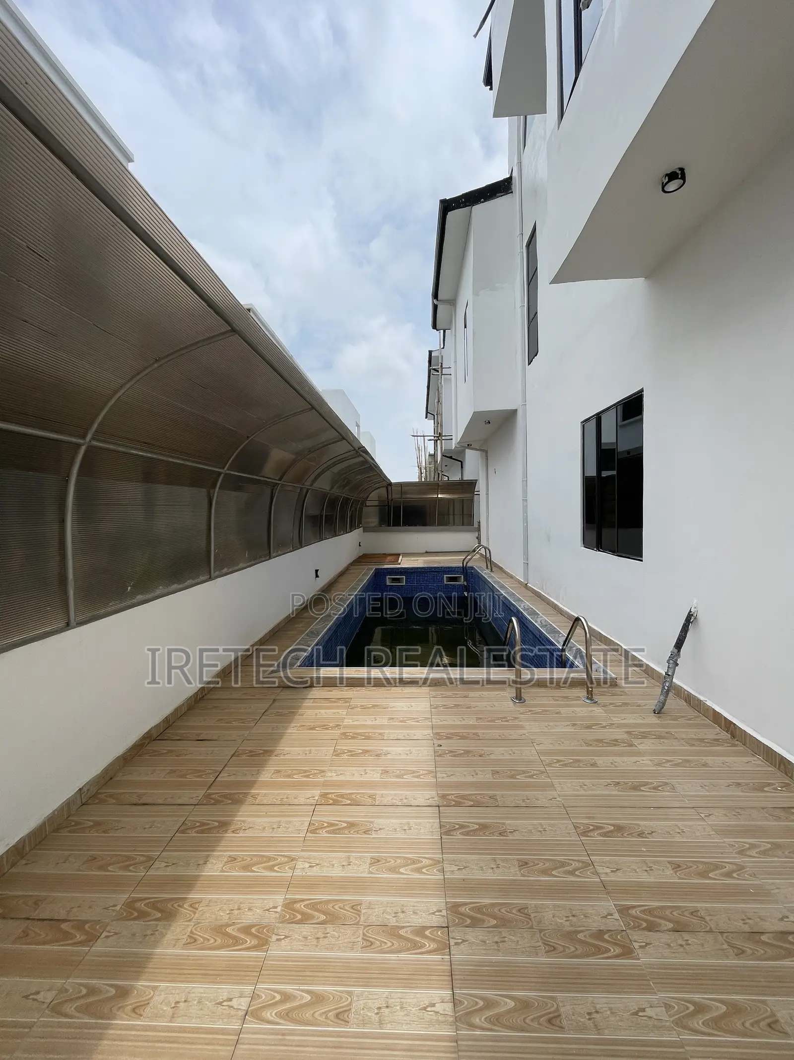 5bdrm Duplex in Royal Garden Estate for sale in Ajah