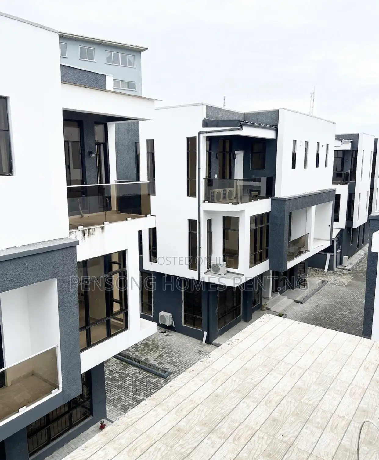 4bdrm Duplex in Victoria Island for rent in Victoria Island