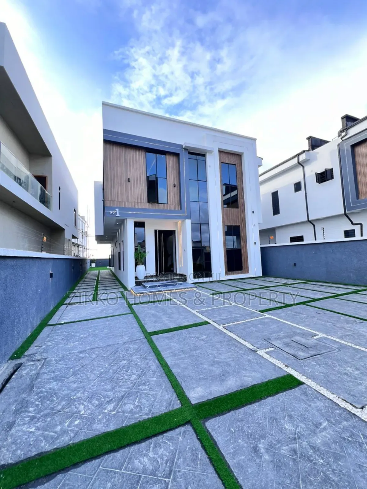 5bdrm Duplex in Ajah for sale in Ajah