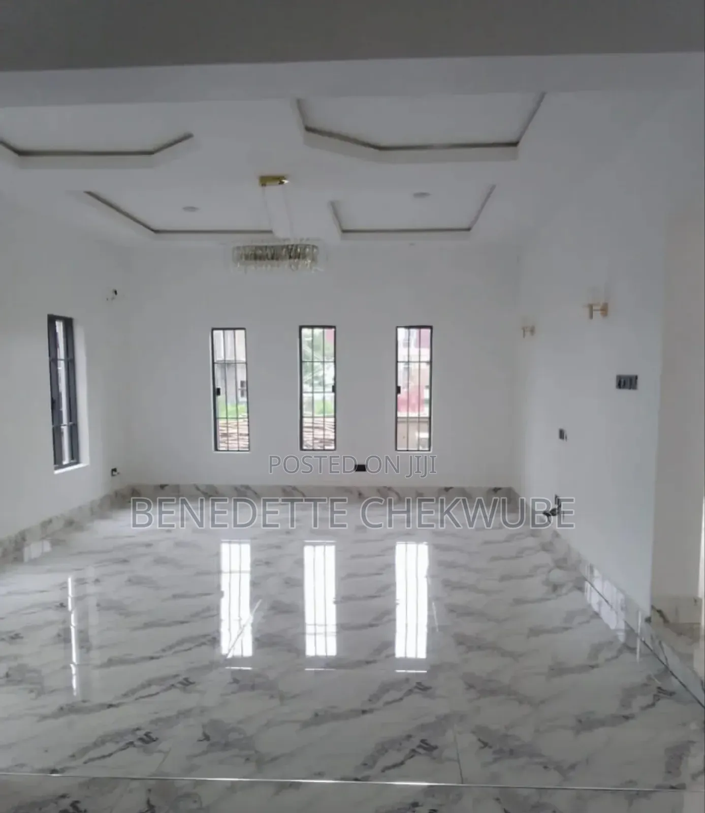 5bdrm Duplex in Nut Road Lugbe for sale in Lugbe District