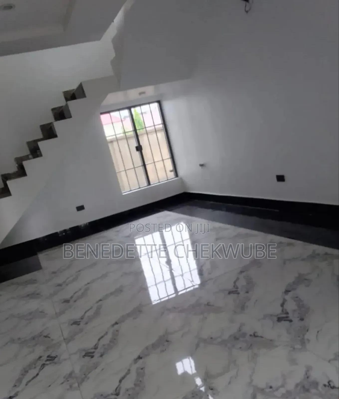 5bdrm Duplex in Nut Road Lugbe for sale in Lugbe District